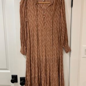 Calicut Dress Woman's Medium Brown Leaf Print Long Sleeve